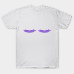 Beautiful purple girly eyelashes T-Shirt